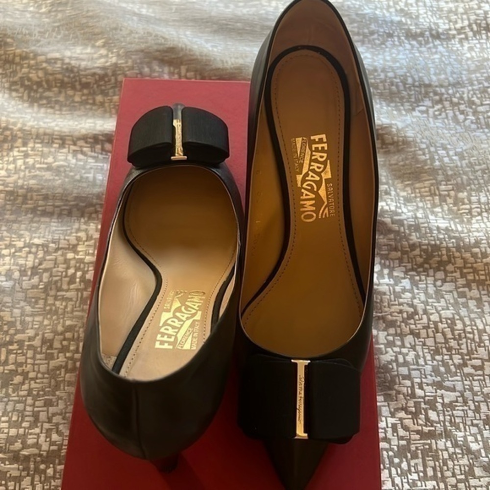 Salvatore Ferragamo black Lamb leather heels